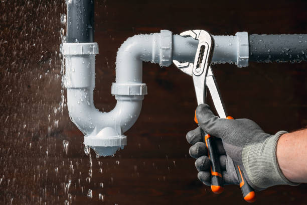 Professional Leak Detection technician working in Ridgefield, CT